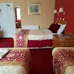 Wells 3* Shap