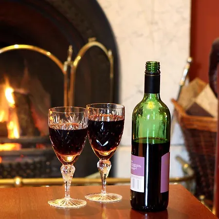 Wells Hotel Shap