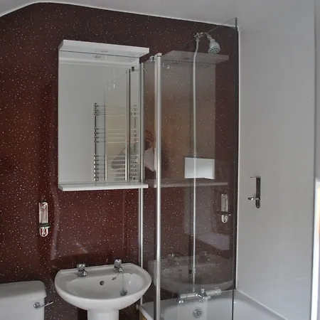 Hotel Wells Shap